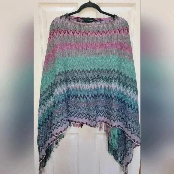 Chevron Pattern Knit Women's Side Poncho with Fringe NWT - Picture 1 of 3